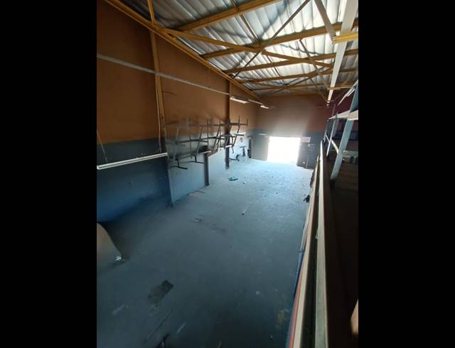 108M² BUSINESS FOR SALE IN VANDERBIJLPARK CE 6